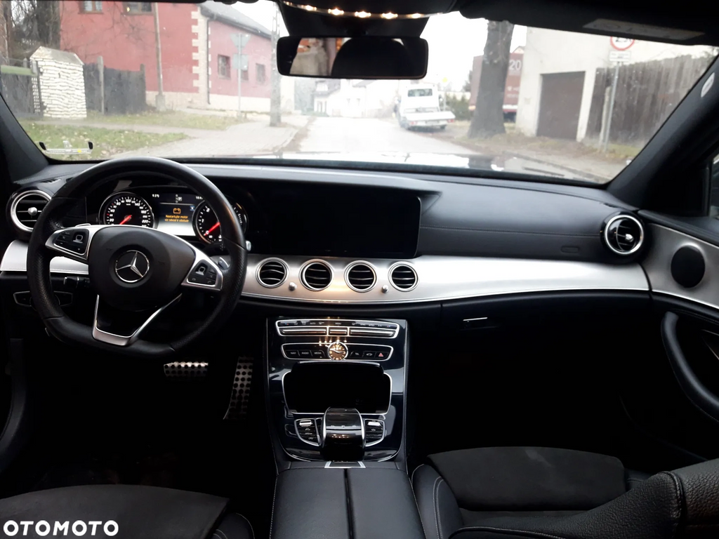 Mercedes-Benz Klasa E 220 d Business Edition 9G-TRONIC