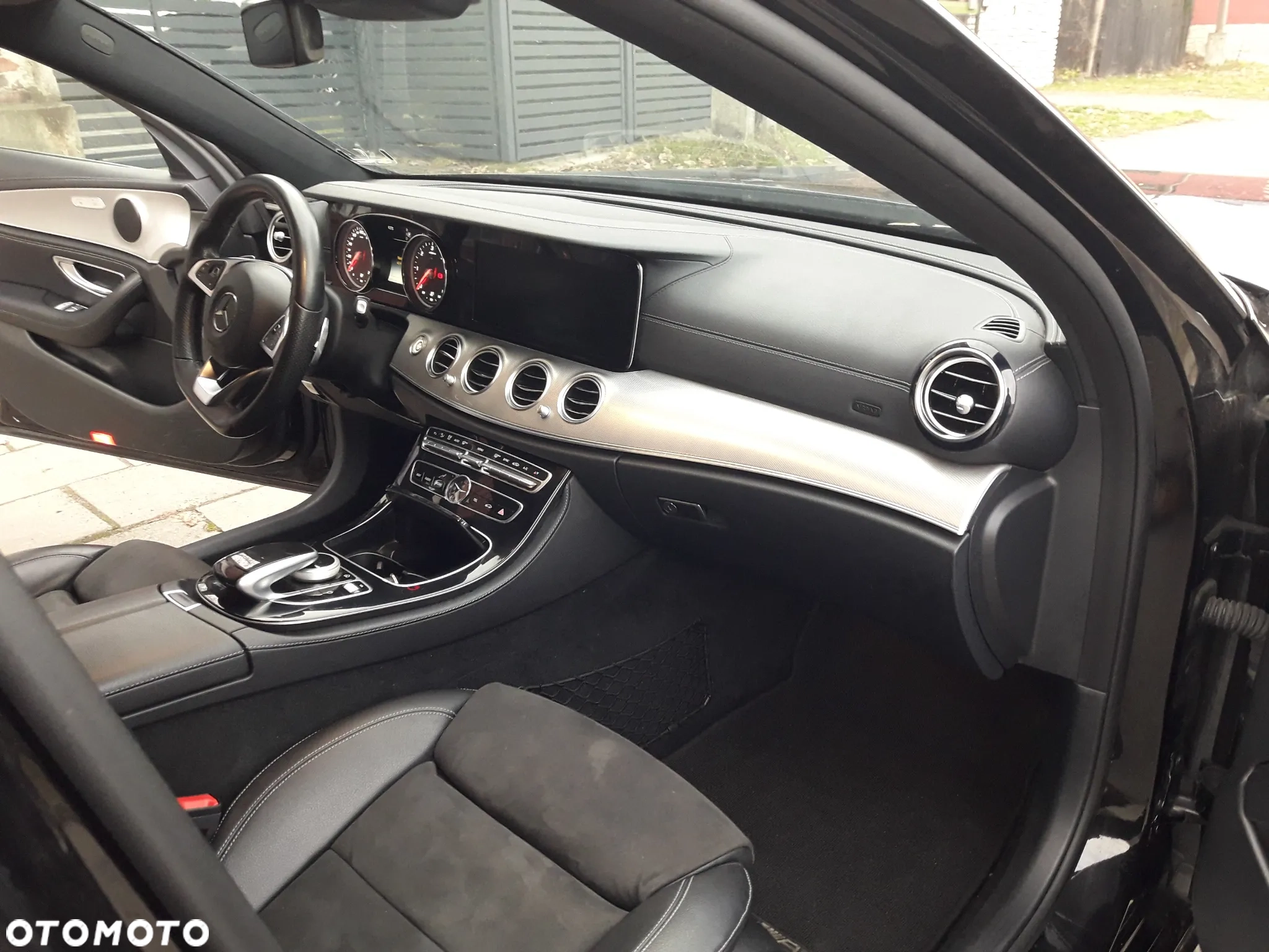 Mercedes-Benz Klasa E 220 d Business Edition 9G-TRONIC