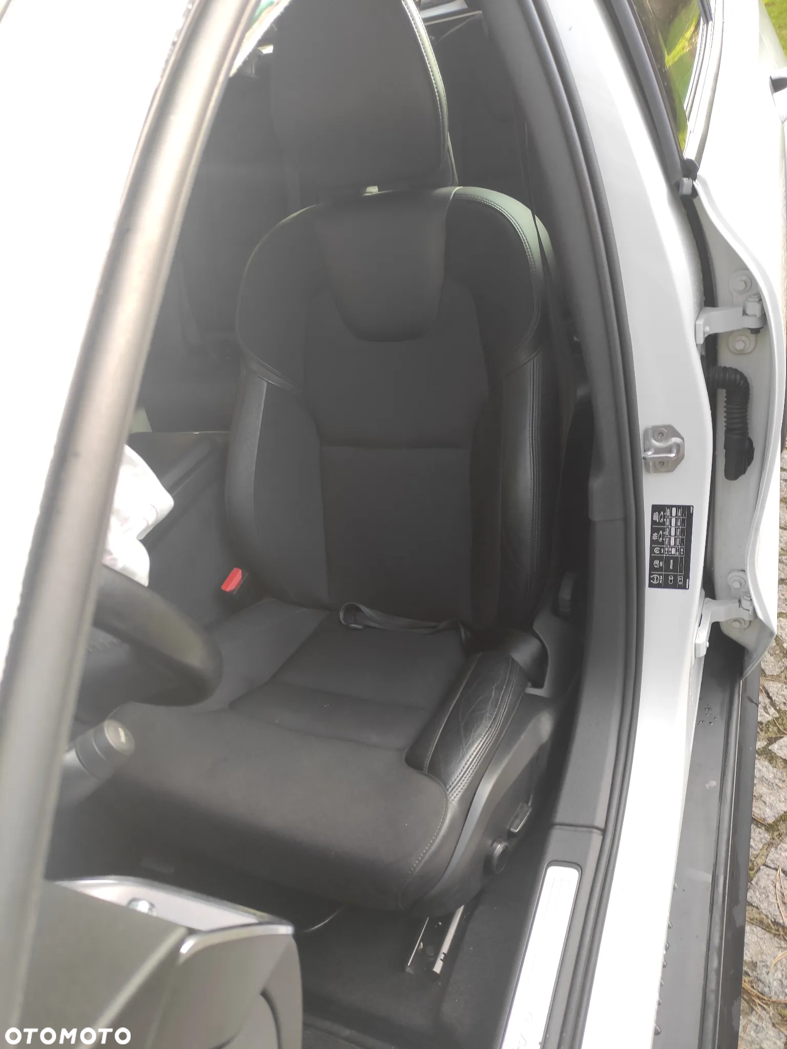Volvo V60 crosscantry 4x4 automat 2019r mod.2020r r 2.0 diesel