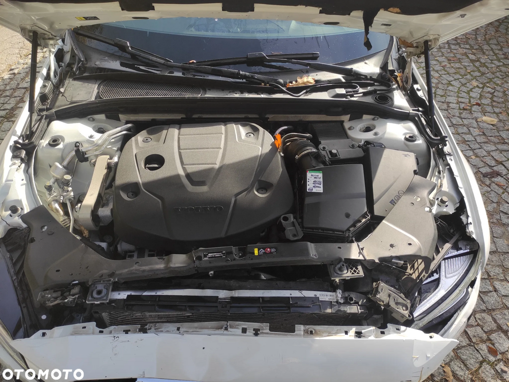 Volvo V60 crosscantry 4x4 automat 2019r mod.2020r r 2.0 diesel