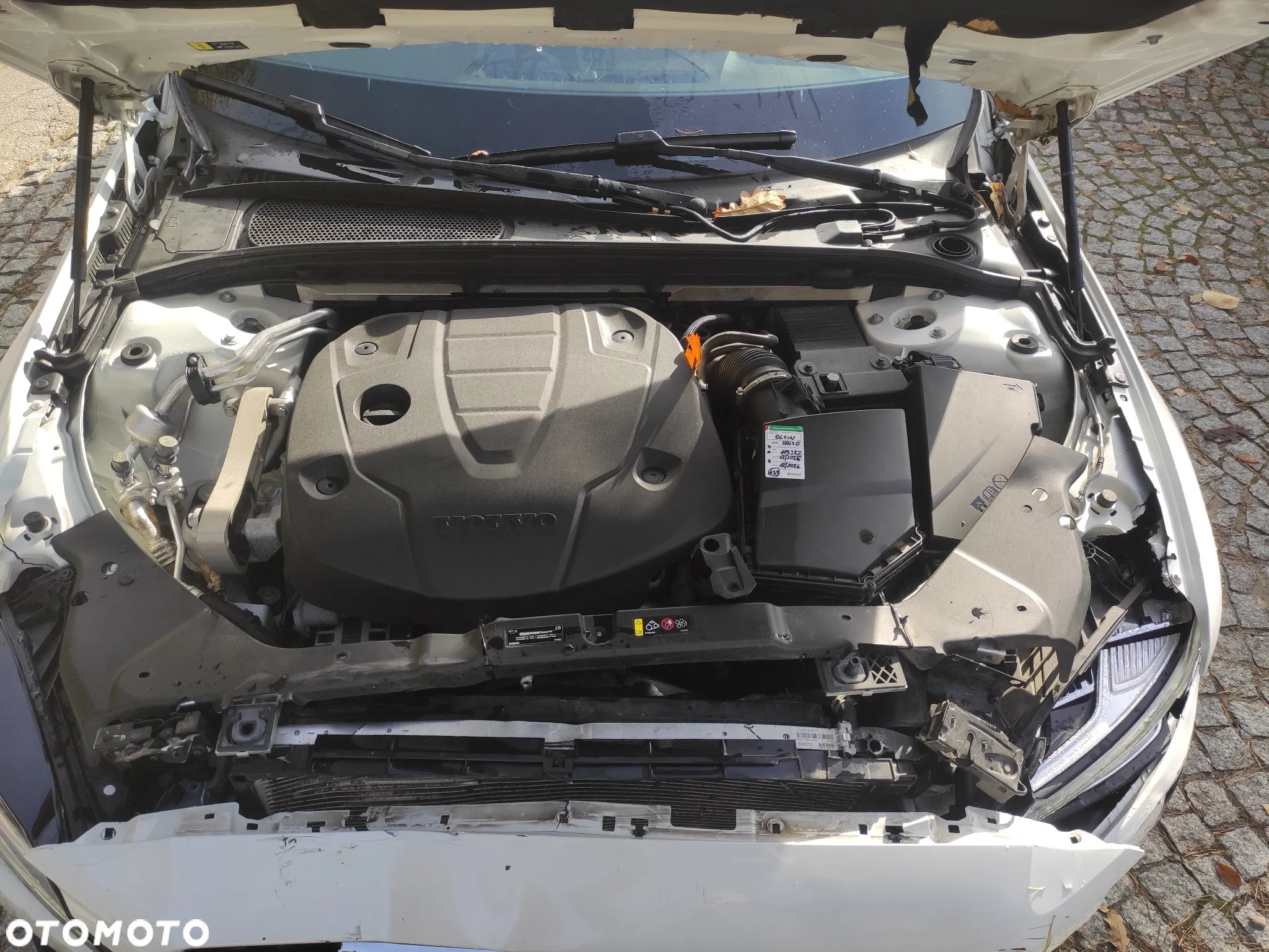 Volvo V60 crosscantry 4x4 automat 2019r mod.2020r r 2.0 diesel