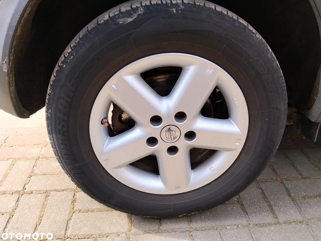 NISSAN QASHQAI – 1.2 benzyna