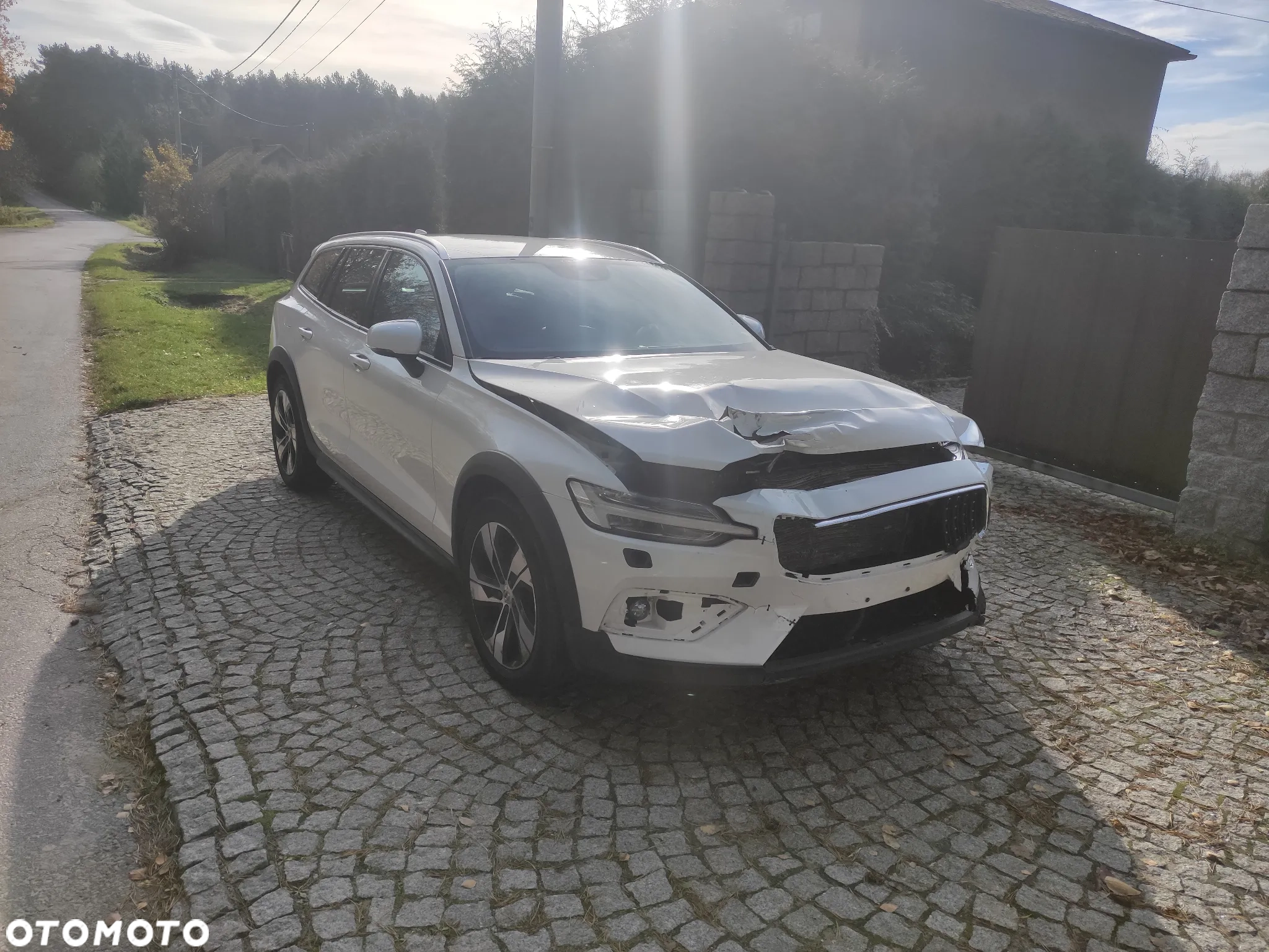 Volvo V60 crosscantry 4x4 automat 2019r mod.2020r r 2.0 diesel