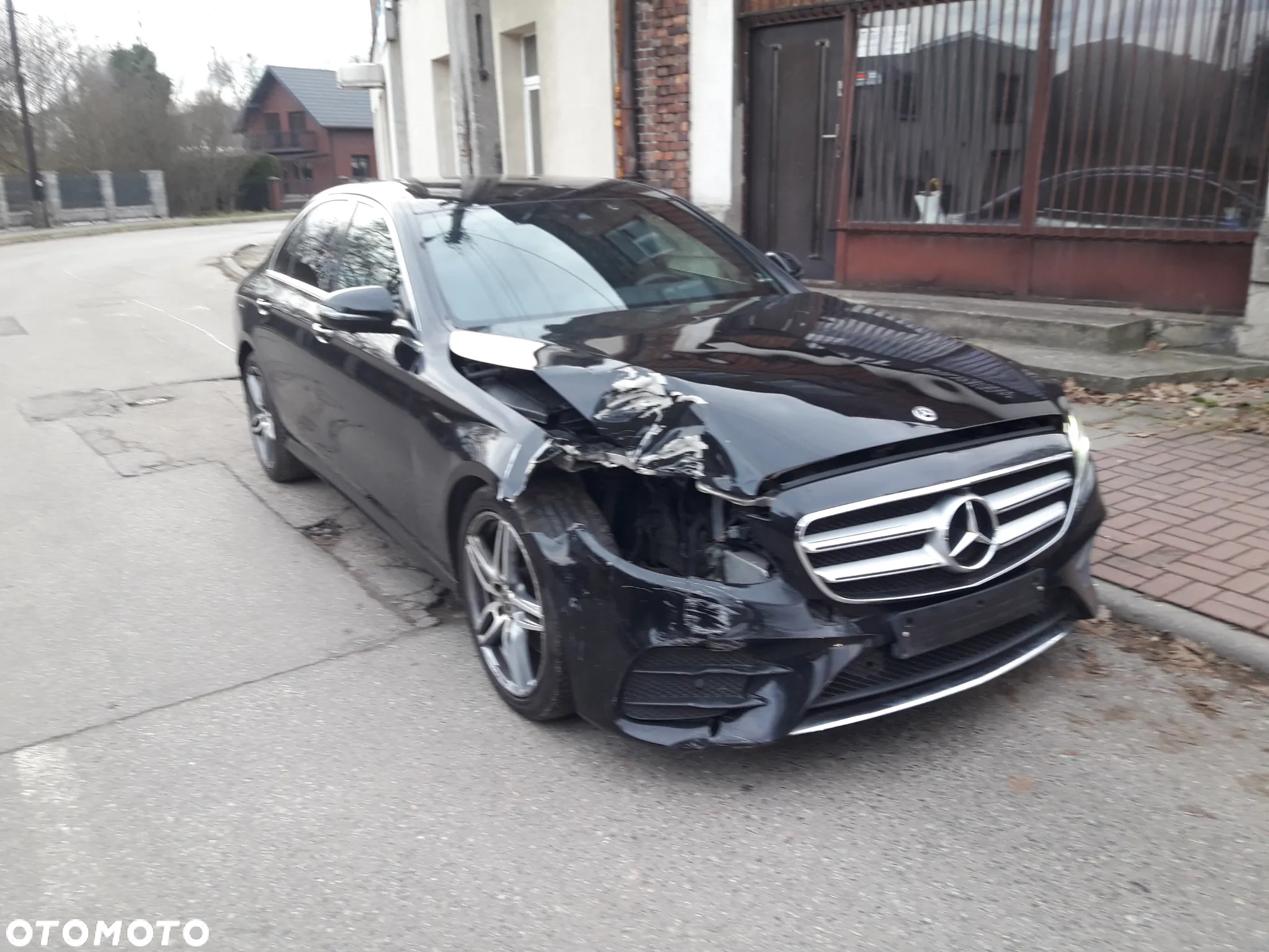 Mercedes-Benz Klasa E 220 d Business Edition 9G-TRONIC
