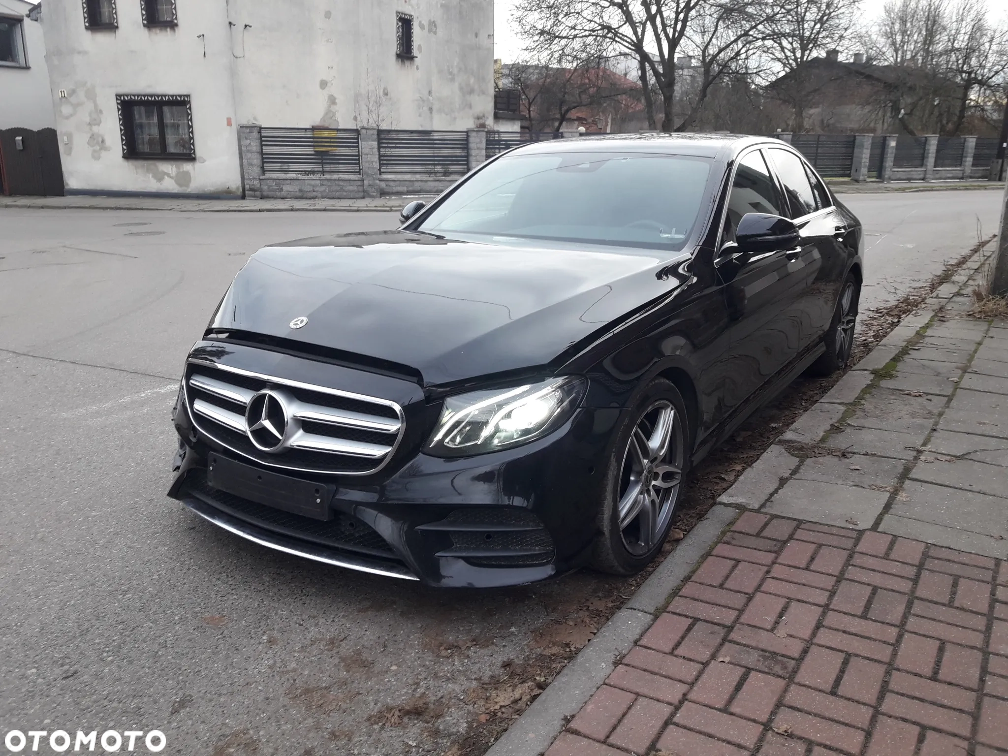 Mercedes-Benz Klasa E 220 d Business Edition 9G-TRONIC