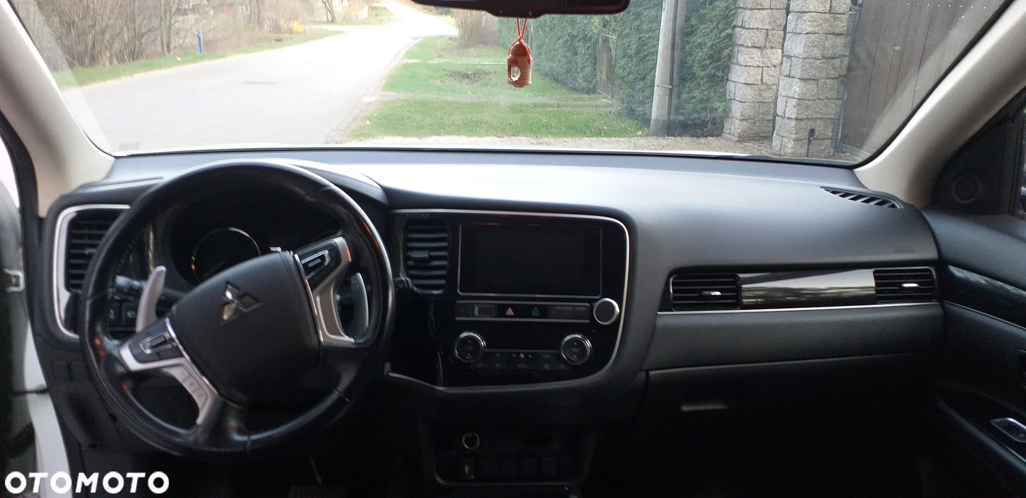 Mitsubishi Outlander ver-phev-intense-plus mod 2019r