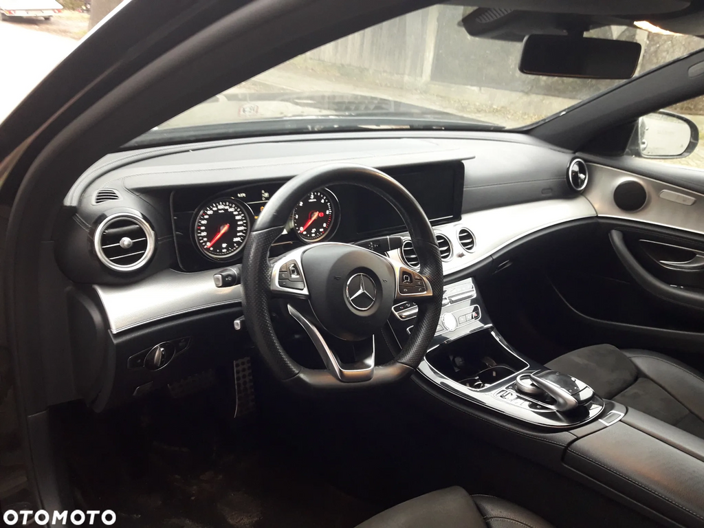 Mercedes-Benz Klasa E 220 d Business Edition 9G-TRONIC