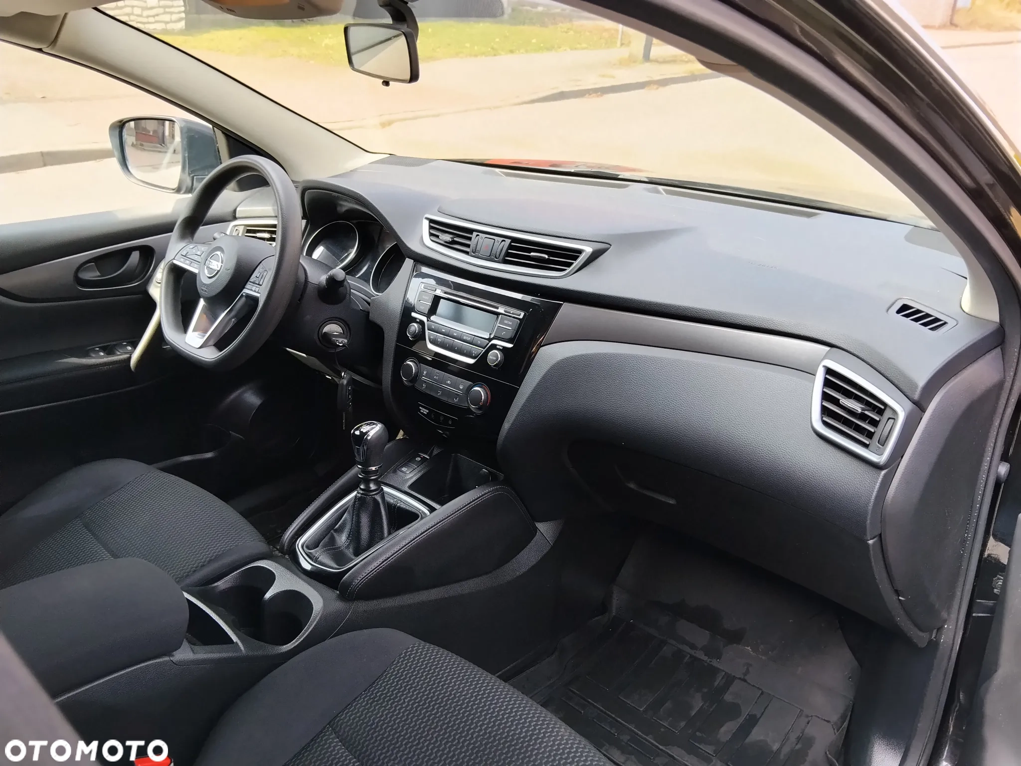 NISSAN QASHQAI – 1.2 benzyna
