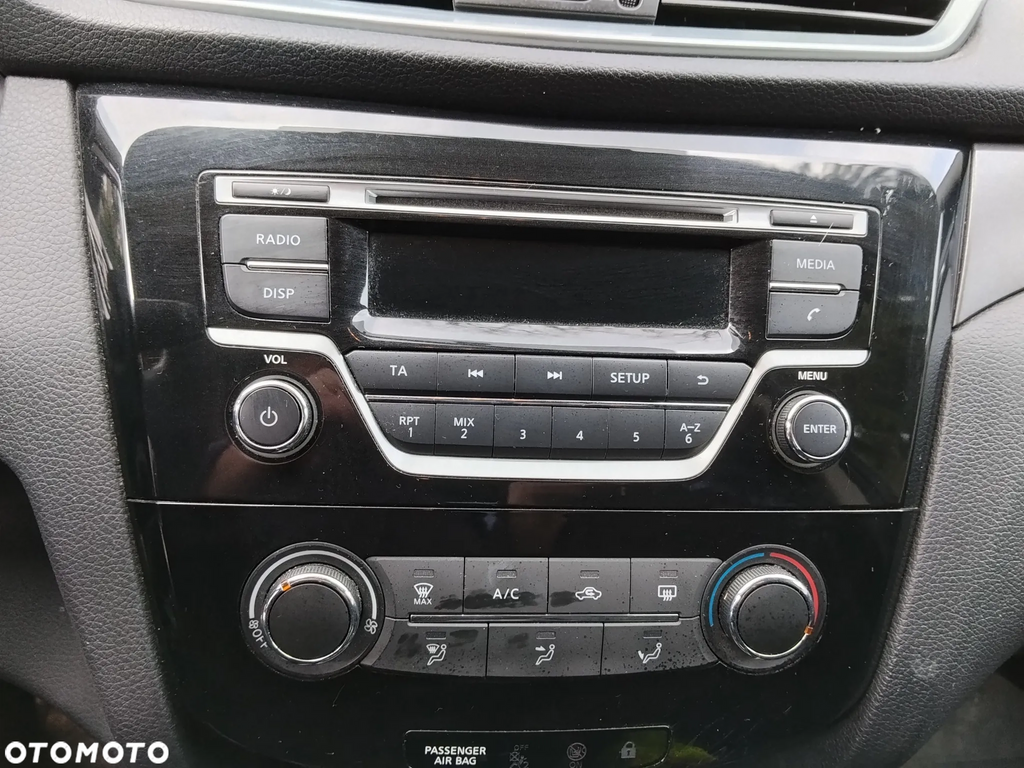 NISSAN QASHQAI – 1.2 benzyna