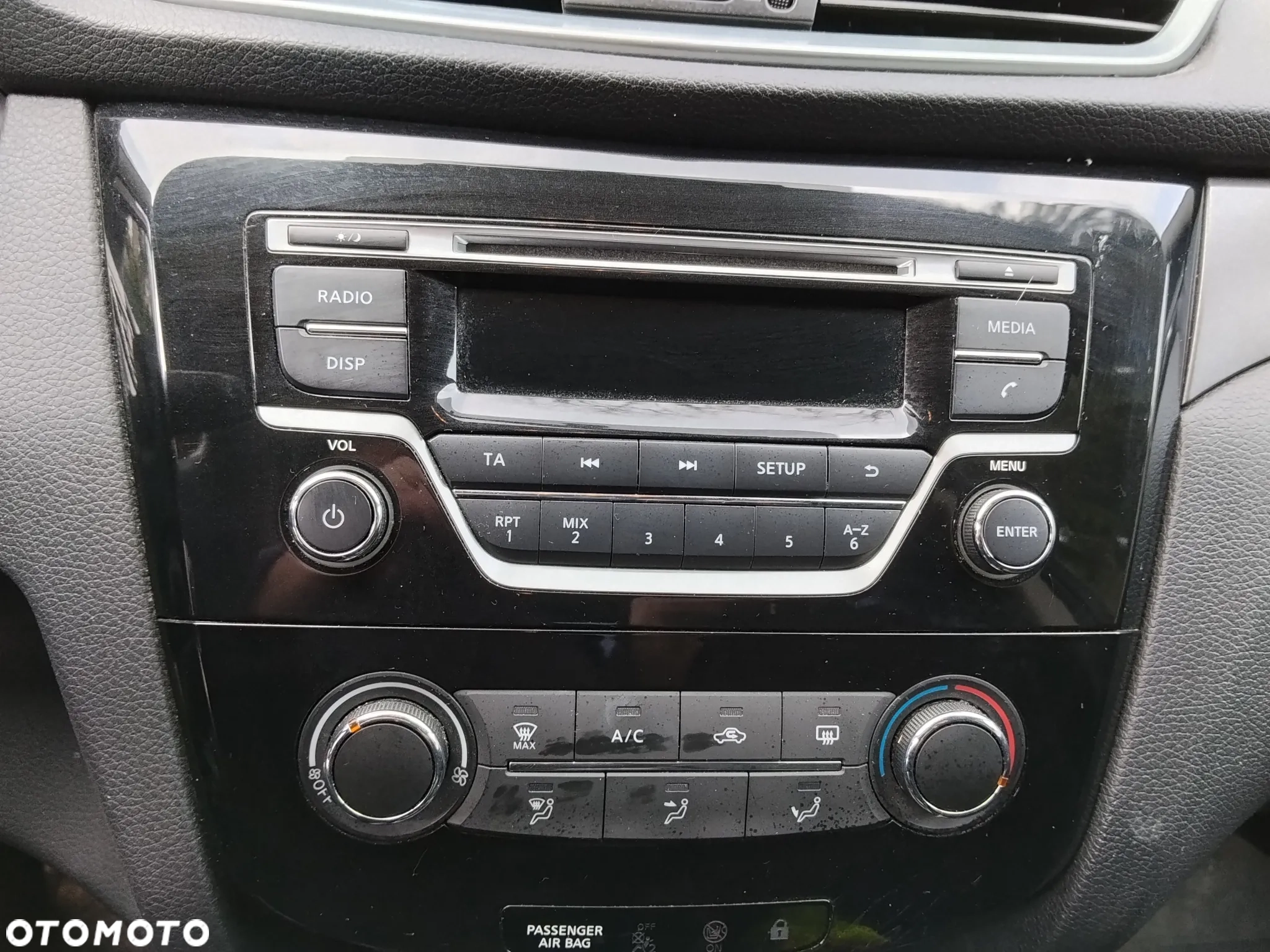 NISSAN QASHQAI – 1.2 benzyna