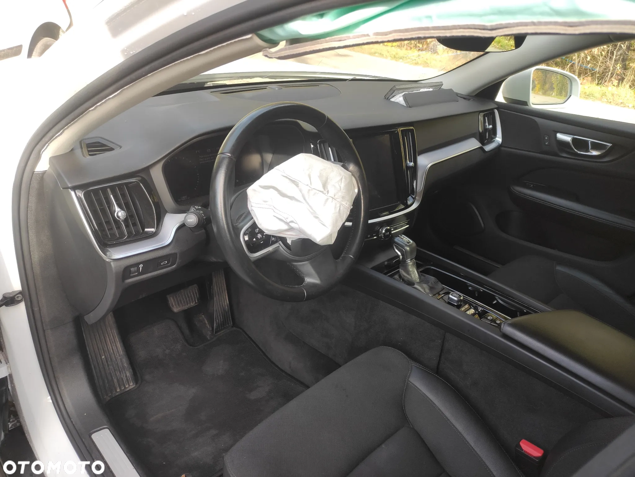 Volvo V60 crosscantry 4x4 automat 2019r mod.2020r r 2.0 diesel