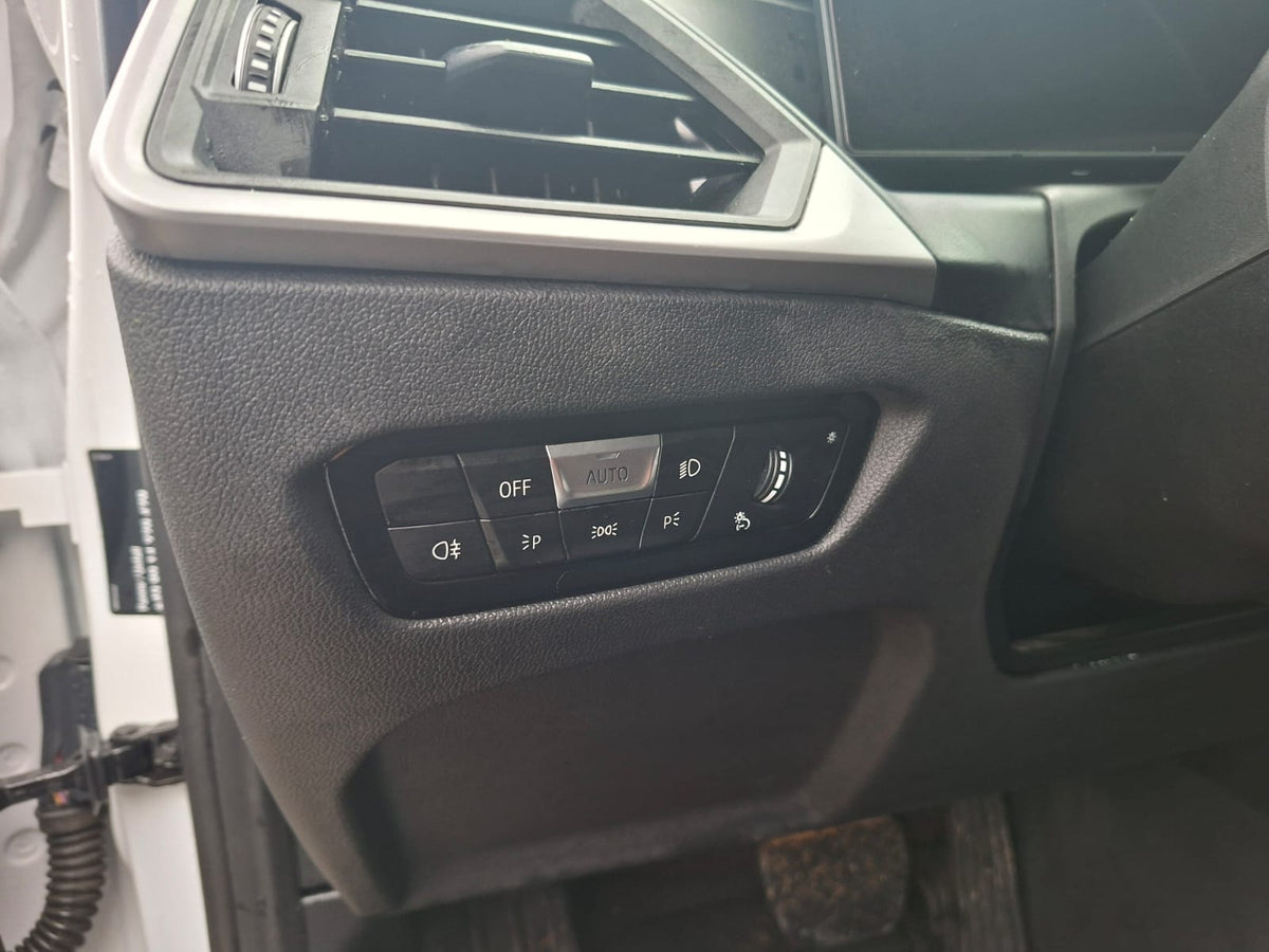 BMW Seria 3 320d xDrive MHEV Luxury Line