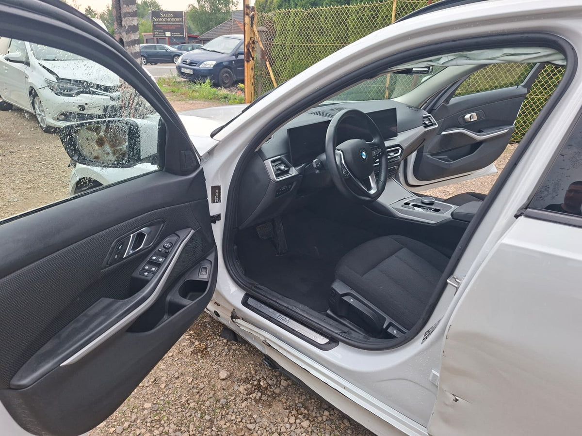BMW Seria 3 320d xDrive MHEV Luxury Line