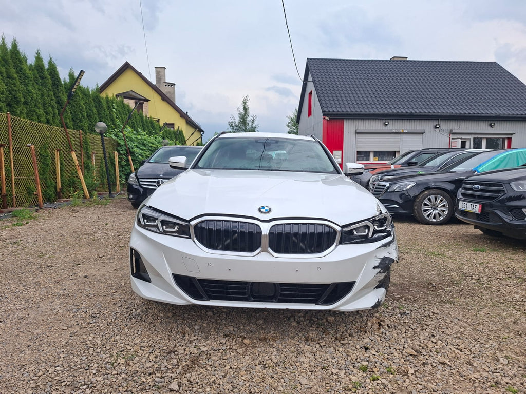BMW Seria 3 320d xDrive MHEV Luxury Line