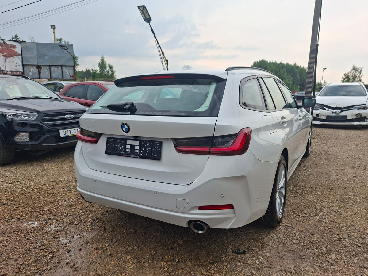 BMW Seria 3 320d xDrive MHEV Luxury Line