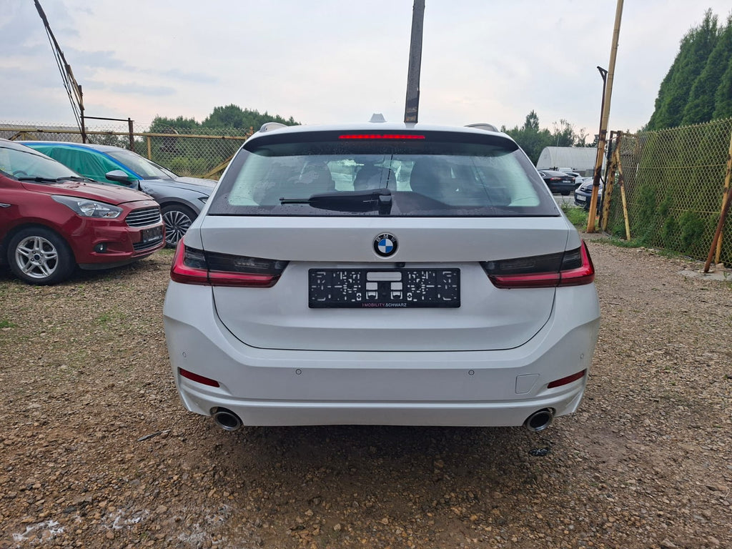 BMW Seria 3 320d xDrive MHEV Luxury Line