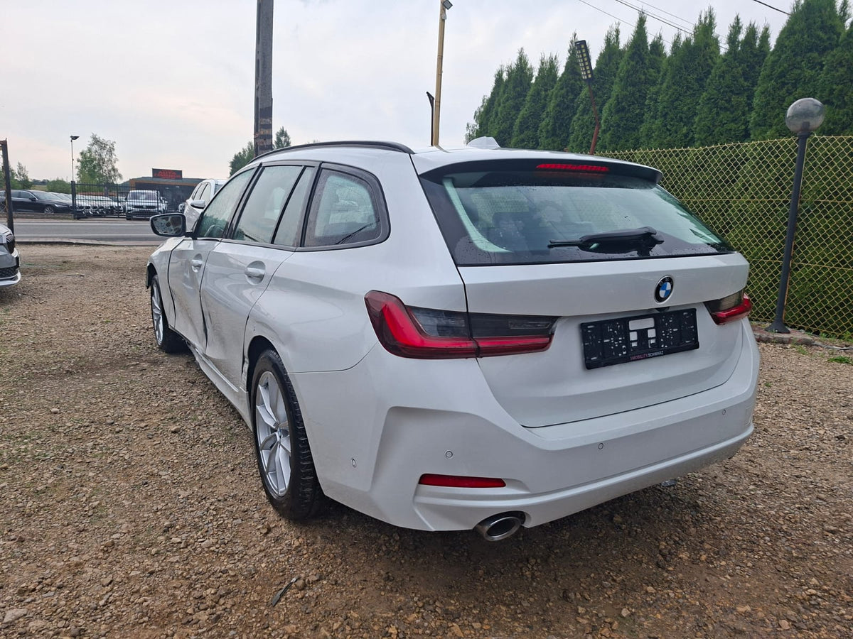 BMW Seria 3 320d xDrive MHEV Luxury Line