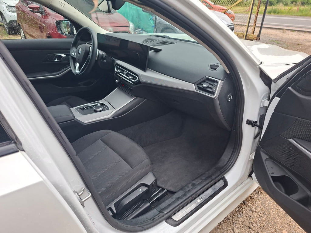 BMW Seria 3 320d xDrive MHEV Luxury Line