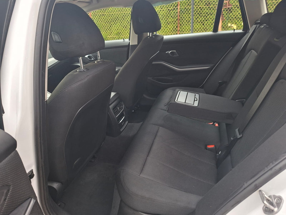 BMW Seria 3 320d xDrive MHEV Luxury Line