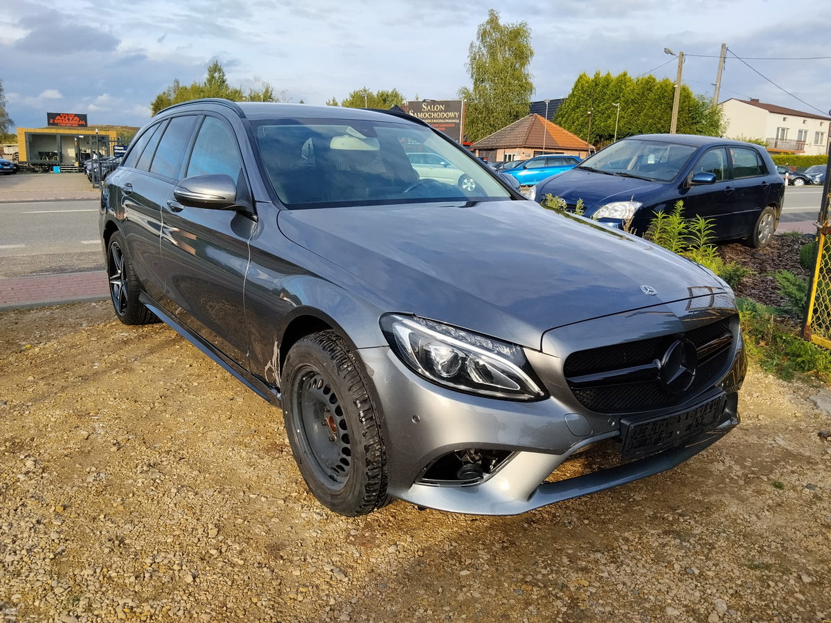 Mercedes-Benz Klasa C 180 9G-TRONIC