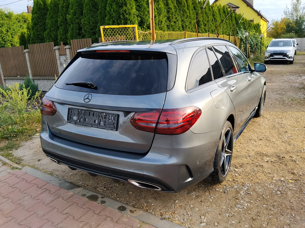 Mercedes-Benz Klasa C 180 9G-TRONIC