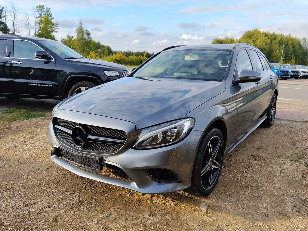 Mercedes-Benz Klasa C 180 9G-TRONIC